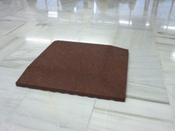 Fallmatter 500x500x40mm med faset hjørne