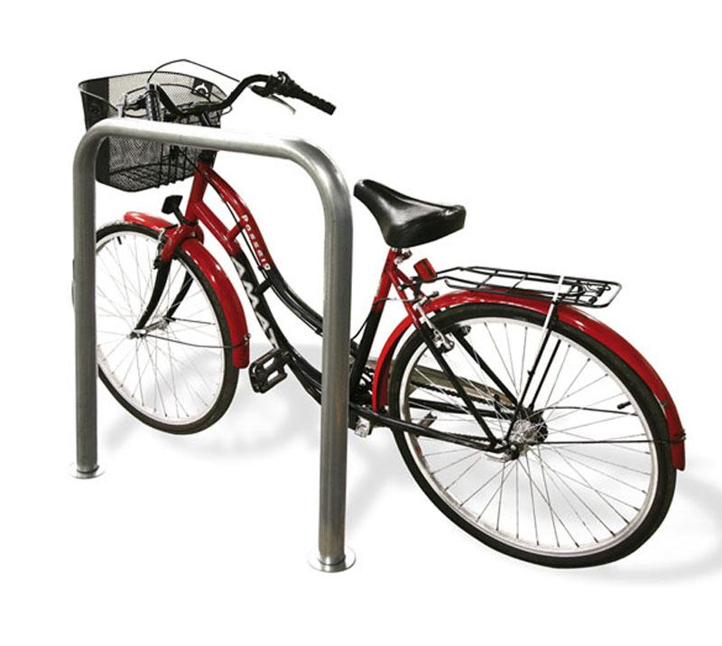 Svært prisgunstig alternativ! Sykkelstativ for inntil 2 sykler i galvanisert stål.