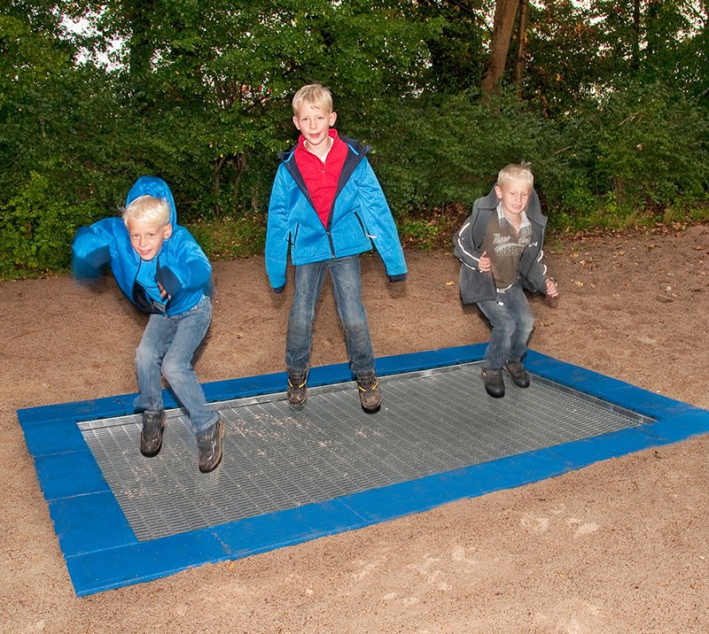 Liten trampoline for offentlig bruk. TUV sertifisert trampoline 